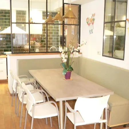 Liège 4420 Rue Jean Jaurès 45 Grande Maison Joyeuse Avec Terrasse 30m2 Pour 8 Personnes Maximum * Saint-Nicolas (Liege)