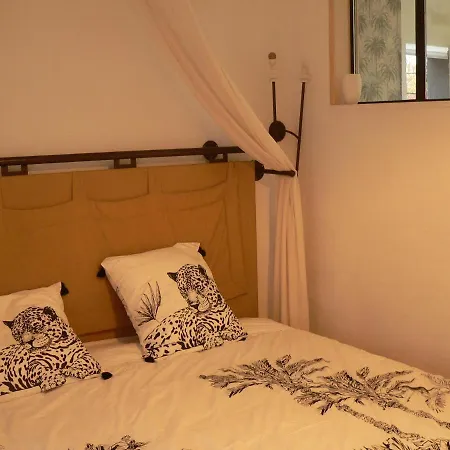 Liege 4420 Rue Jean Jaures 45 Grande Maison Joyeuse Avec Terrasse 30m2 Pour 8 Personnes Maximum Holiday home Saint-Nicolas (Liege)