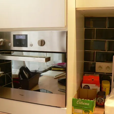 Liege 4420 Rue Jean Jaures 45 Grande Maison Joyeuse Avec Terrasse 30m2 Pour 8 Personnes Maximum