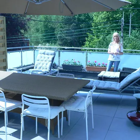 別荘 Liege 4420 Rue Jean Jaures 45 Grande Maison Joyeuse Avec Terrasse 30m2 Pour 8 Personnes Maximum サン・ニコラ