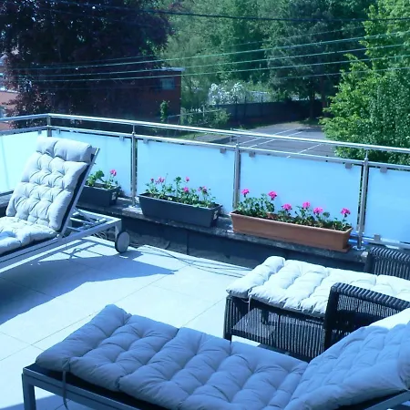 別荘 Liege 4420 Rue Jean Jaures 45 Grande Maison Joyeuse Avec Terrasse 30m2 Pour 8 Personnes Maximum *