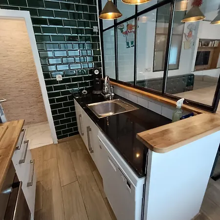 Liege 4420 Rue Jean Jaures 45 Grande Maison Joyeuse Avec Terrasse 30m2 Pour 8 Personnes Maximum
