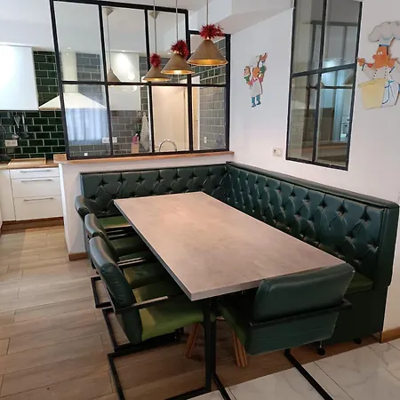 Liege 4420 Rue Jean Jaures 45 Grande Maison Joyeuse Avec Terrasse 30m2 Pour 8 Personnes Maximum * Saint-Nicolas (Liege)