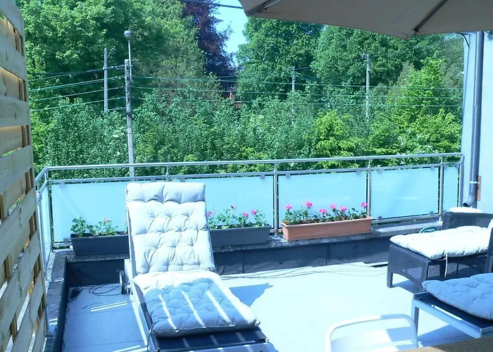 Liege 4420 Rue Jean Jaures 45 Grande Maison Joyeuse Avec Terrasse 30m2 Pour 8 Personnes Maximum *