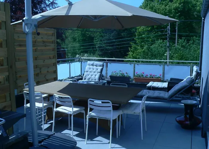 Liege 4420 Rue Jean Jaures 45 Grande Maison Joyeuse Avec Terrasse 30m2 Pour 8 Personnes Maximum בית נופש סנט - ניקולאס