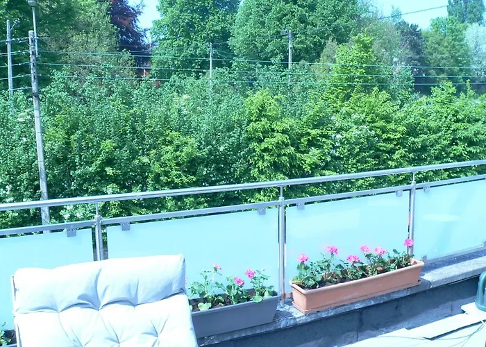 Liege 4420 Rue Jean Jaures 45 Grande Maison Joyeuse Avec Terrasse 30m2 Pour 8 Personnes Maximum *